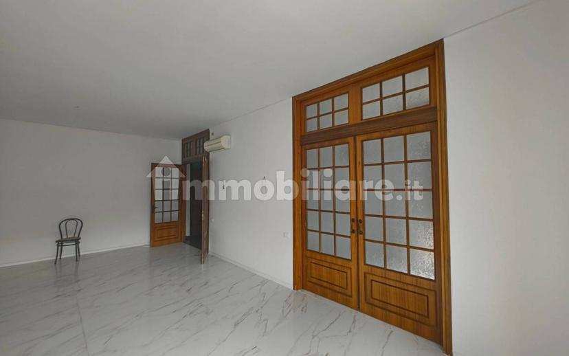 Appartamento viale Cesare Battisti 33, Stazione, Ferrara