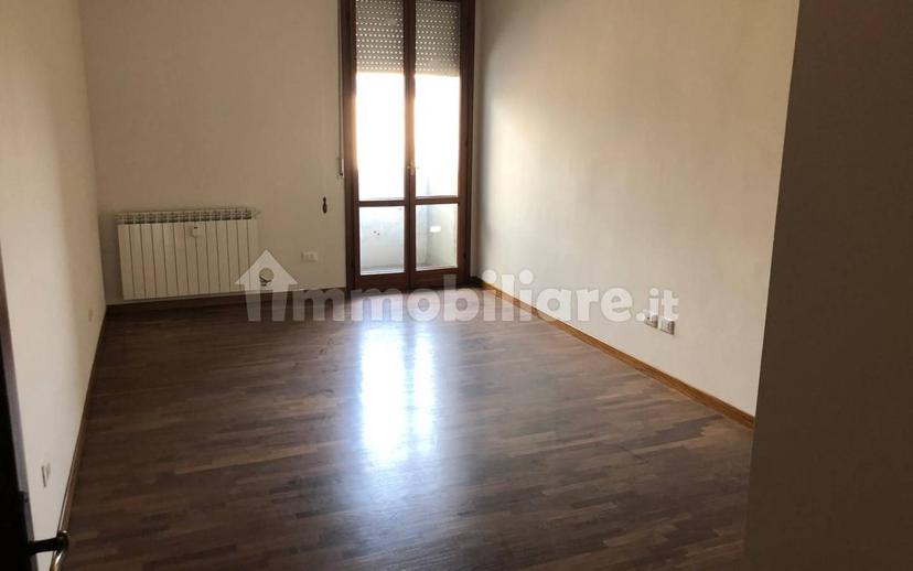 Appartamento viale Cesare Battisti 33, Stazione, Ferrara — foto 2 di 9