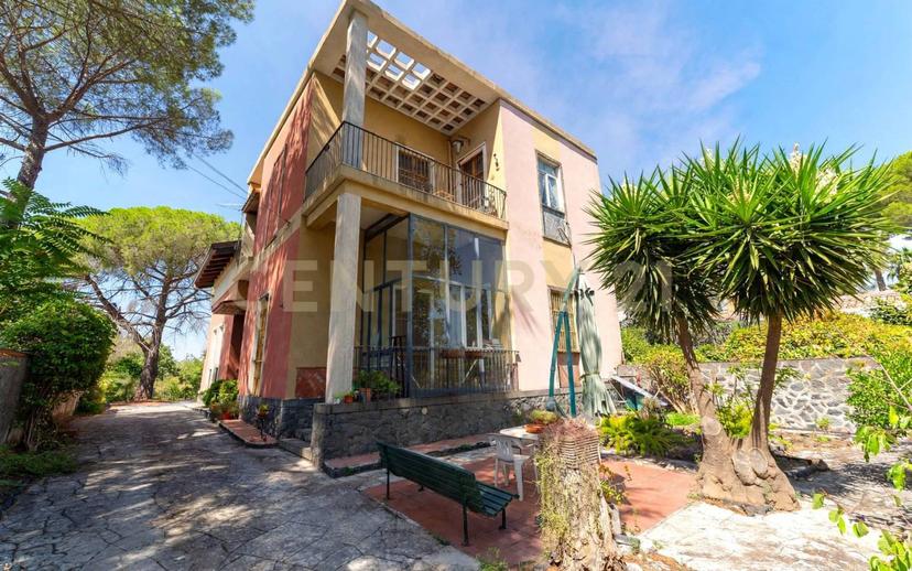 Villa unifamiliare via per Viagrande 33, Centro, San Giovanni la Punta — foto 2 di 83