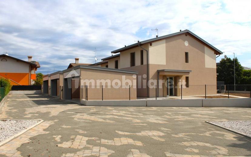 Villa unifamiliare via Sant'Antonio, Centro, Roveredo in Piano — foto 3 di 10