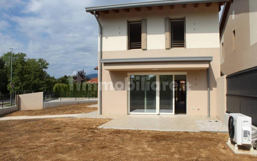 Villa unifamiliare via Sant'Antonio, Centro, Roveredo in Piano — foto 2 di 10