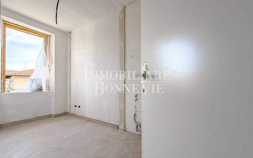 Bilocale via 25 Aprile 2, Camnago Boscone, Faloppio — foto 8 di 23