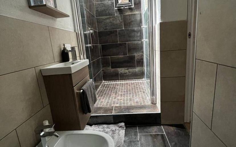 Appartamento via Leonardo da Vinci 12, Centro, Sirmione — foto 11 di 22