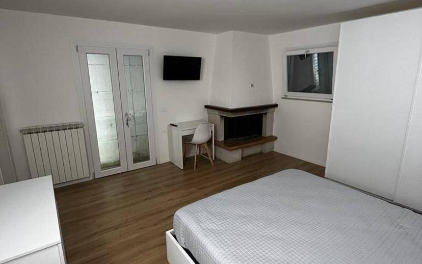 Appartamento via Leonardo da Vinci 12, Centro, Sirmione — foto 17 di 22