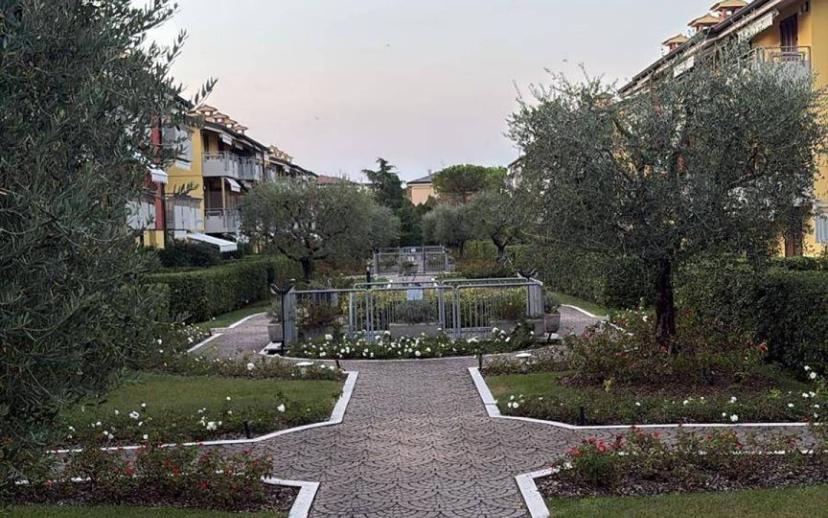 Appartamento via Leonardo da Vinci 12, Centro, Sirmione — foto 3 di 22