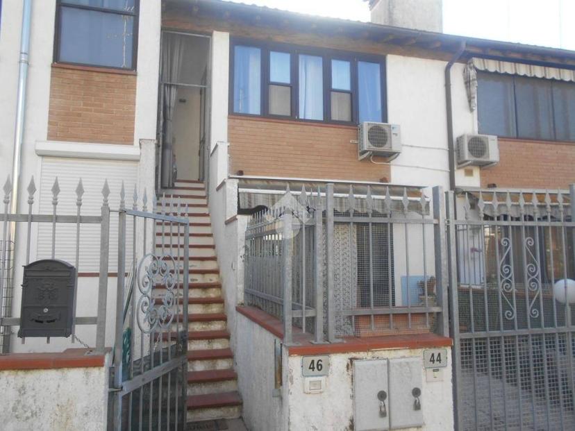 Trilocale via B. Castiglia 46, Porto Garibaldi, Comacchio — foto 11 di 28