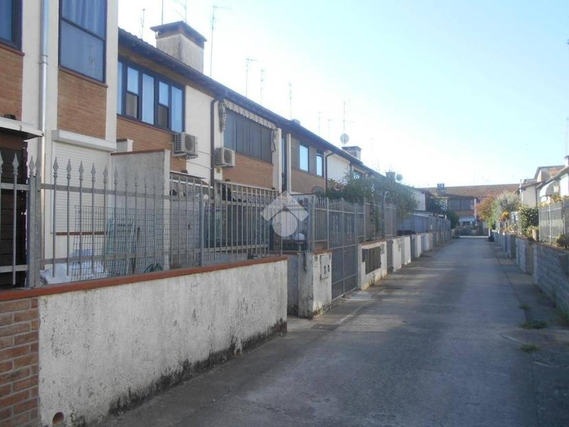 Trilocale via B. Castiglia 46, Porto Garibaldi, Comacchio — foto 15 di 28