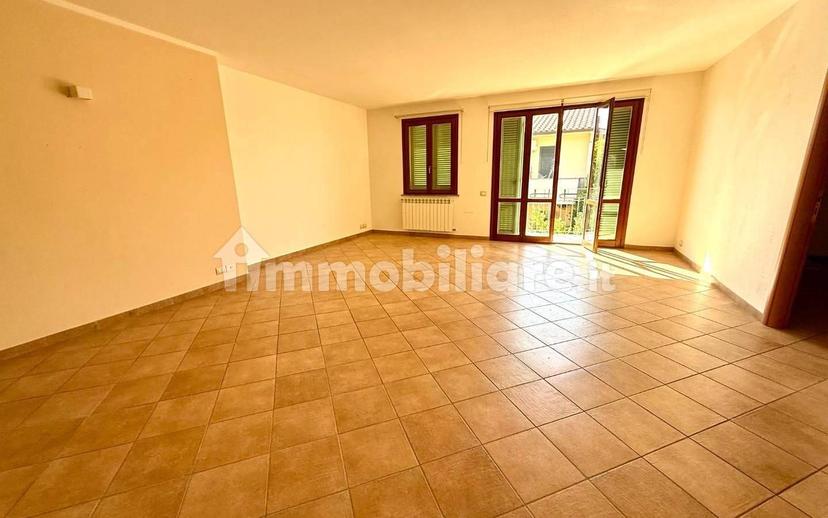 Trilocale via Rospicciano, Centro, Ponsacco — foto 2 di 17