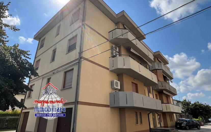 Trilocale via L. R. Finzi 18, Massa Finalese, Finale Emilia — foto 7 di 32