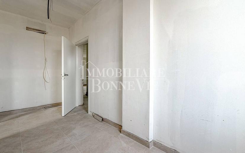 Trilocale via 25 Aprile 2, Camnago Boscone, Faloppio — foto 18 di 23