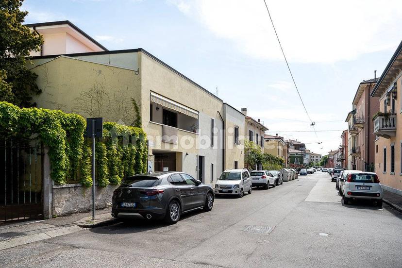 Bilocale ottimo stato, secondo piano, Borgo Venezia, Verona