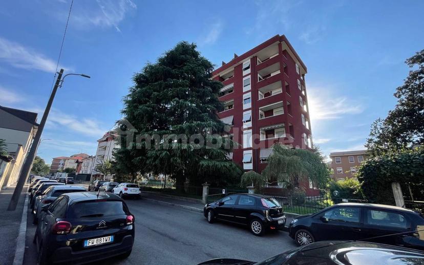 Trilocale via Ippolito Pindemonte 15, Regina Pacis - Borsa, Monza — foto 6 di 24