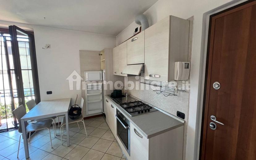 Bilocale via dei Mille, Centro, Barzanò — foto 4 di 25