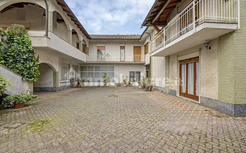 Villa unifamiliare via Carlo Rossini, 21, Centro, Tradate — foto 17 di 81