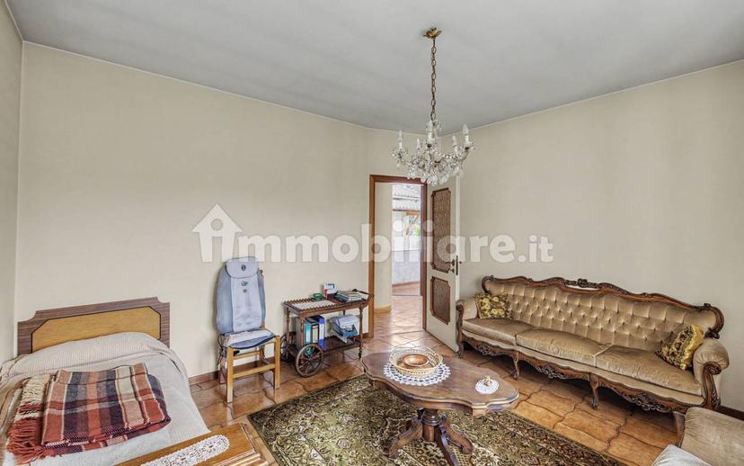 Villa unifamiliare via Carlo Rossini, 21, Centro, Tradate — foto 3 di 81