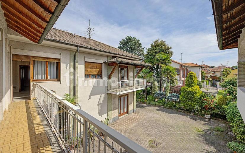 Villa unifamiliare via Carlo Rossini, 21, Centro, Tradate — foto 51 di 81
