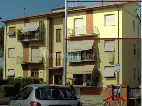 Appartamento Località Casanuova Di Ceciliano, 185, Ceciliano, Arezzo — foto 2 di 17