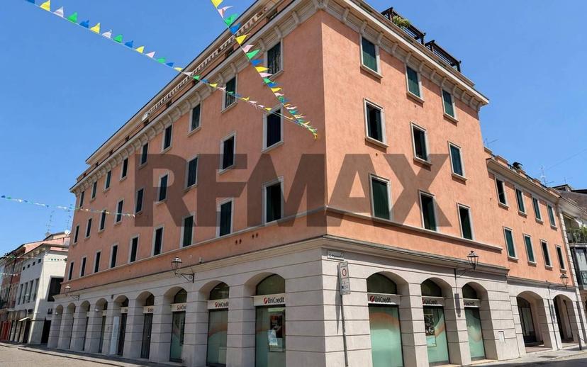 Appartamento via Passerini 1, Centro, Guastalla — foto 8 di 11