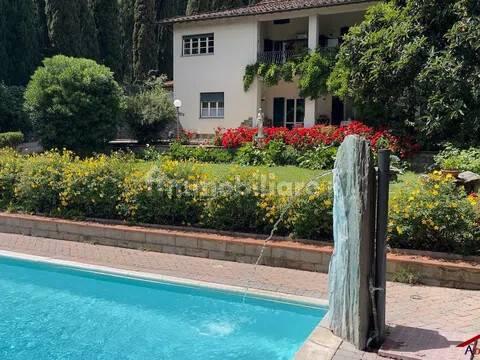 Villa unifamiliare viale Padre Stanislao Doppioni, 37, Olmo, Arezzo