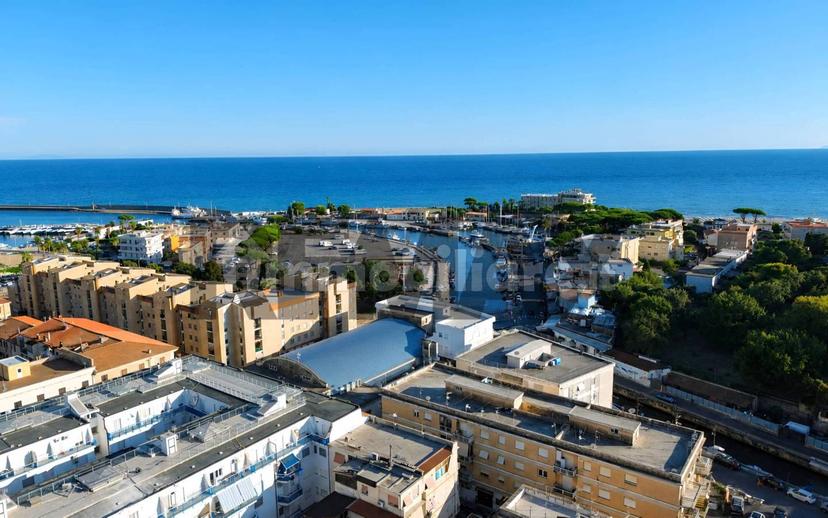Trilocale via del Fiume 39, Centro, Terracina — foto 3 di 19