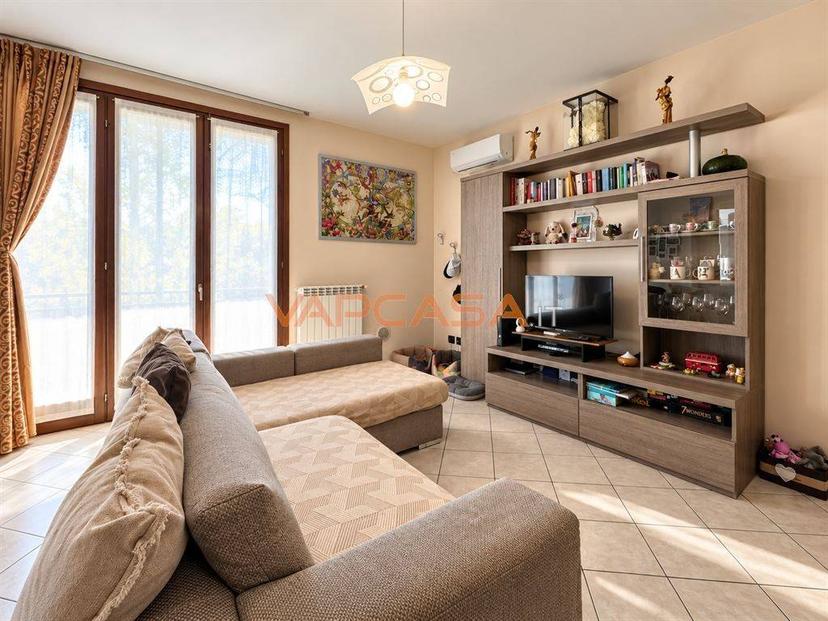 Bilocale via Francesco Crispi 45, Centro, Romano di Lombardia — foto 9 di 21