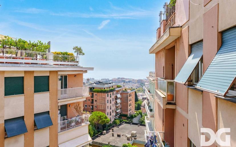 Quadrilocale via Federico Delpino, Castelletto, Genova