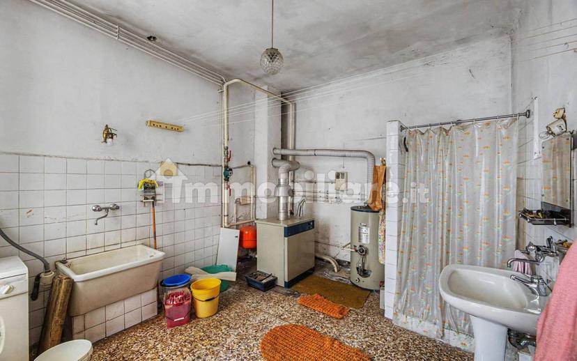 Villa unifamiliare via Carlo Rossini, 21, Centro, Tradate — foto 37 di 81