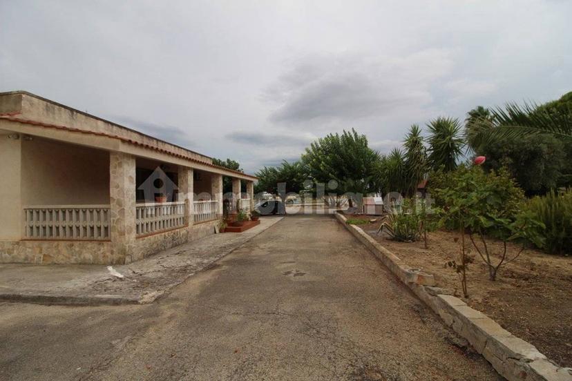 Villa unifamiliare Strada Provinciale Orimini Mutata Grottaglie, Grottaglie — foto 50 di 93