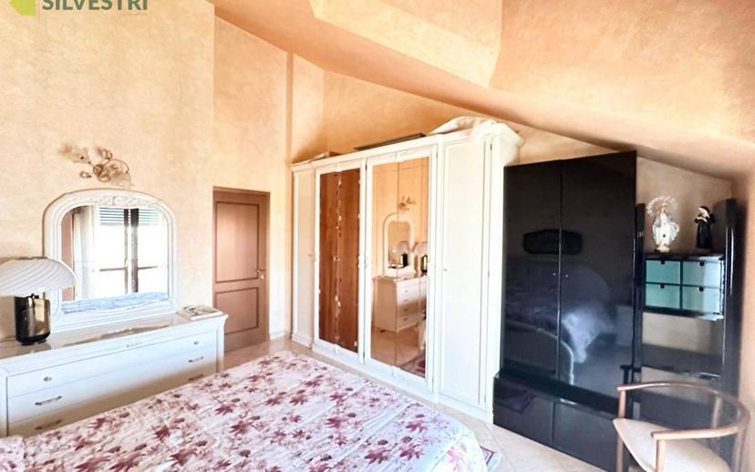 Quadrilocale quarto piano, Sant'Andrea, Novara — foto 3 di 28