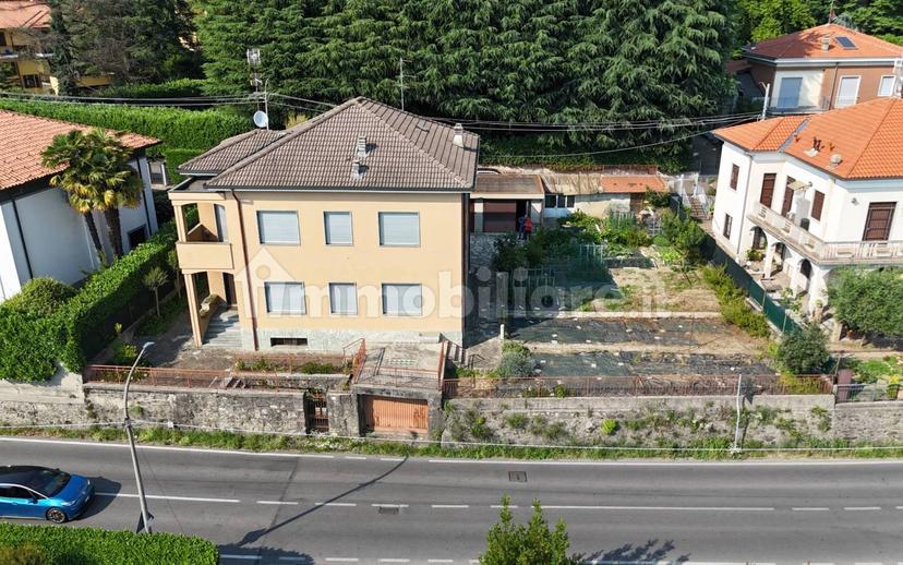 Villa bifamiliare via delle Rose 11, Centro, Besana in Brianza — foto 3 di 39