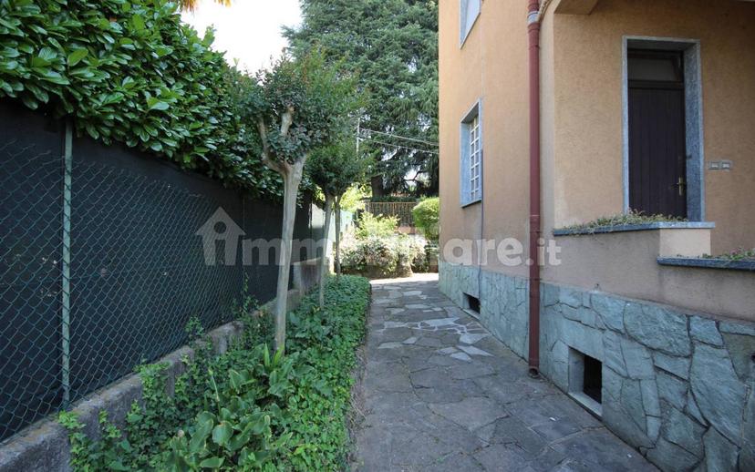 Villa bifamiliare via delle Rose 11, Centro, Besana in Brianza — foto 16 di 39