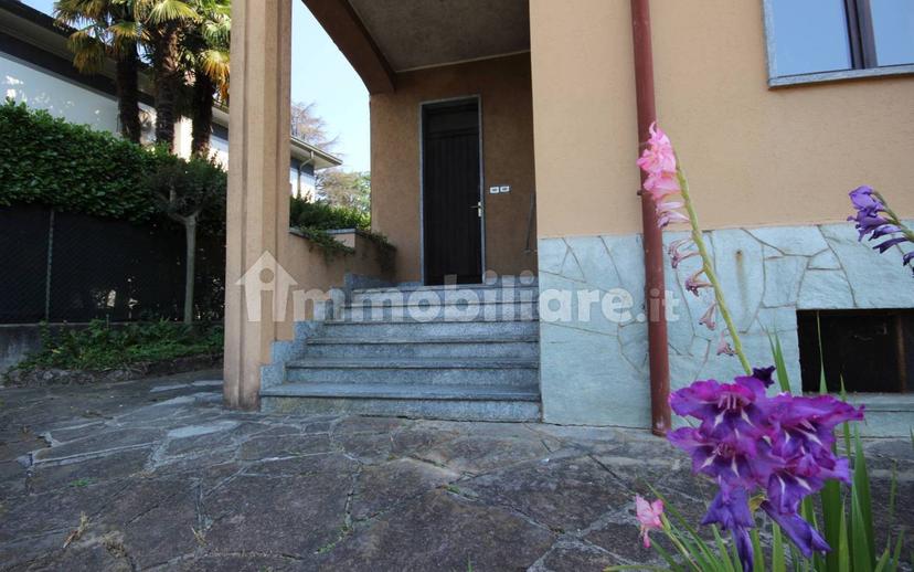 Villa bifamiliare via delle Rose 11, Centro, Besana in Brianza — foto 10 di 39