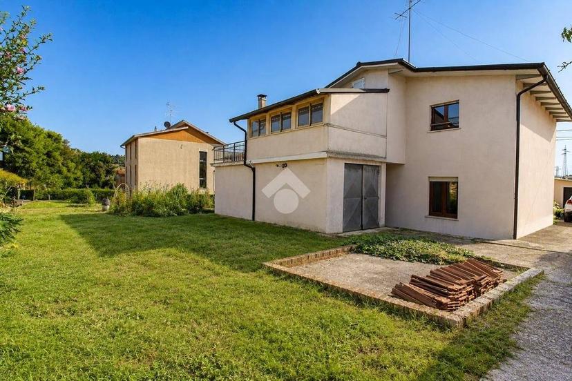 Terratetto unifamiliare via E. Fermi 27, Porto San Giorgio — foto 16 di 41