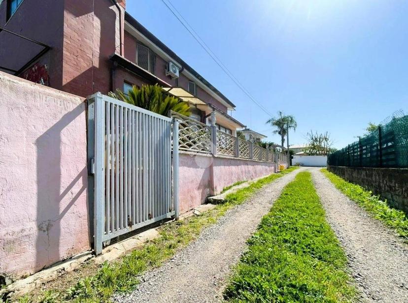 Villa bifamiliare via Archimede 8, Centro, Cisterna di Latina — foto 13 di 20