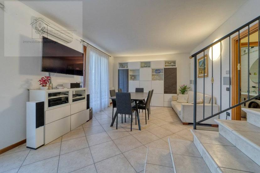 Villa plurifamiliare via Miazzo, Montecchia, Feriole, Selvazzano Dentro — foto 4 di 20