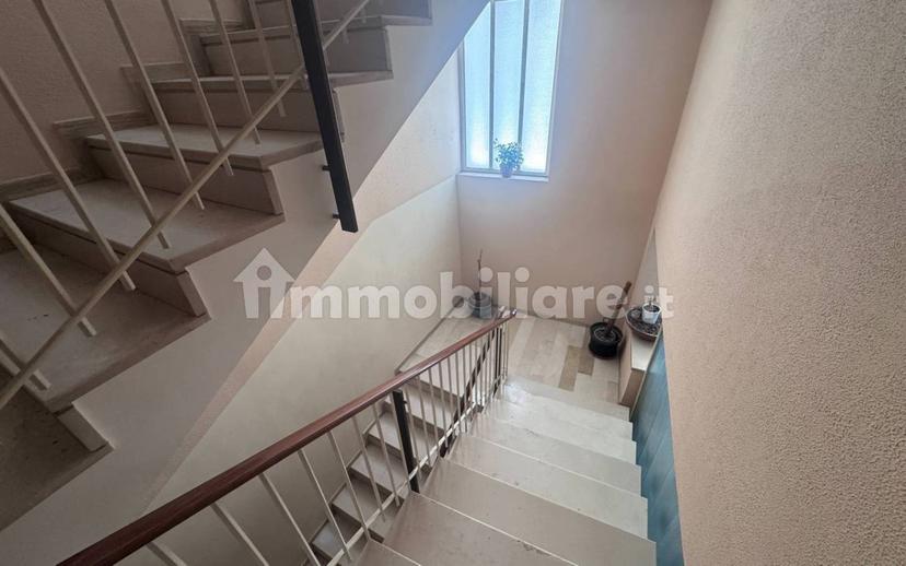 Quadrilocale via Giotto 3, Centro, Canosa di Puglia — foto 11 di 13