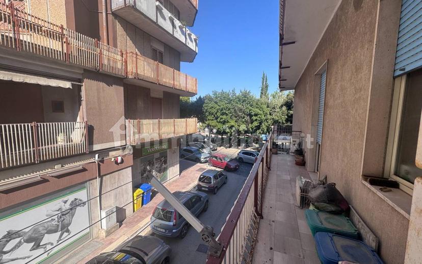 Quadrilocale via Giotto 3, Centro, Canosa di Puglia — foto 6 di 13