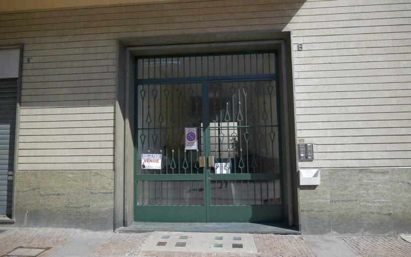 Trilocale via Eugenio Bona 8, Centro Storico, Biella — foto 25 di 29