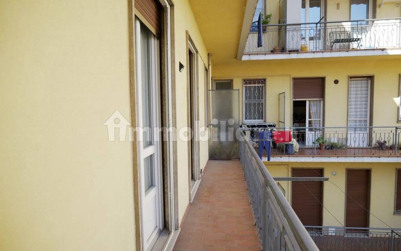 Trilocale via Eugenio Bona 8, Centro Storico, Biella — foto 5 di 29