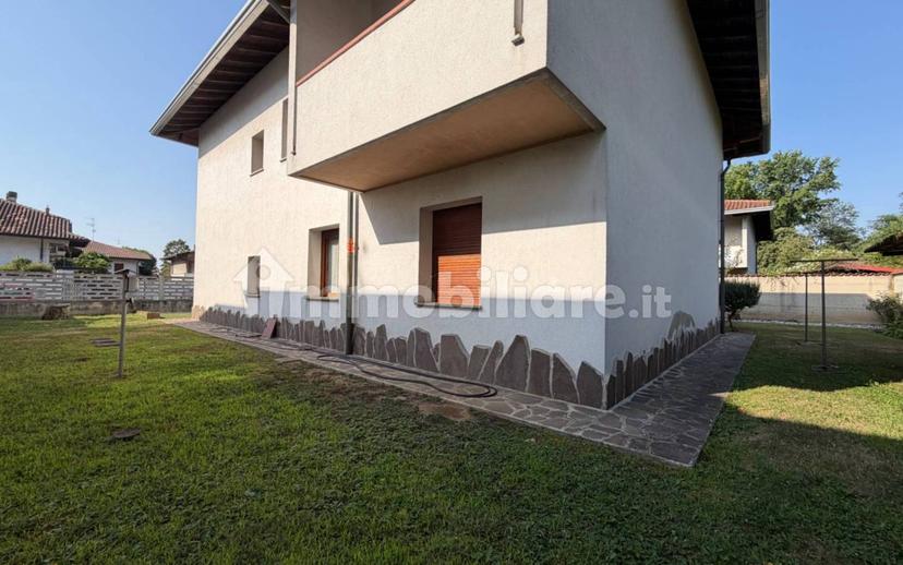 Villa unifamiliare via Isonzo 17, Solbiate Olona — foto 3 di 31