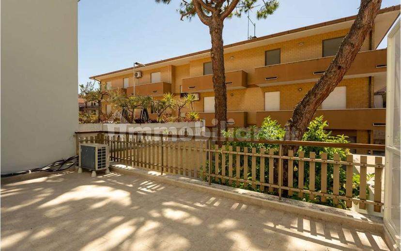 Stanza in affitto in appartamento Centro, Porto Sant'Elpidio — foto 10 di 15