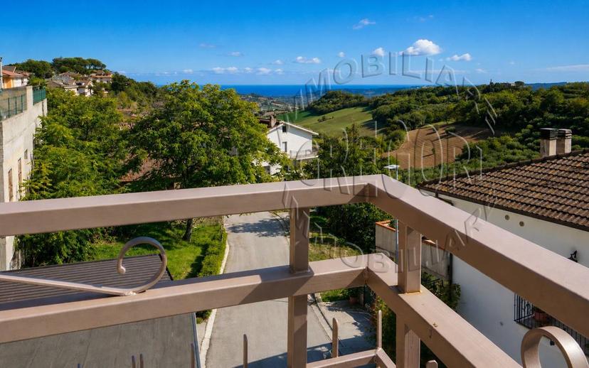 Villa unifamiliare via Gentile da Montefiore 96, Centro, Montefiore dell'Aso — foto 45 di 51