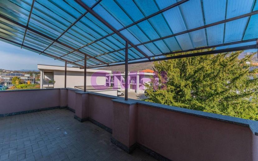 Villa unifamiliare via Ticino, 63, Centro, Gavirate — foto 3 di 64