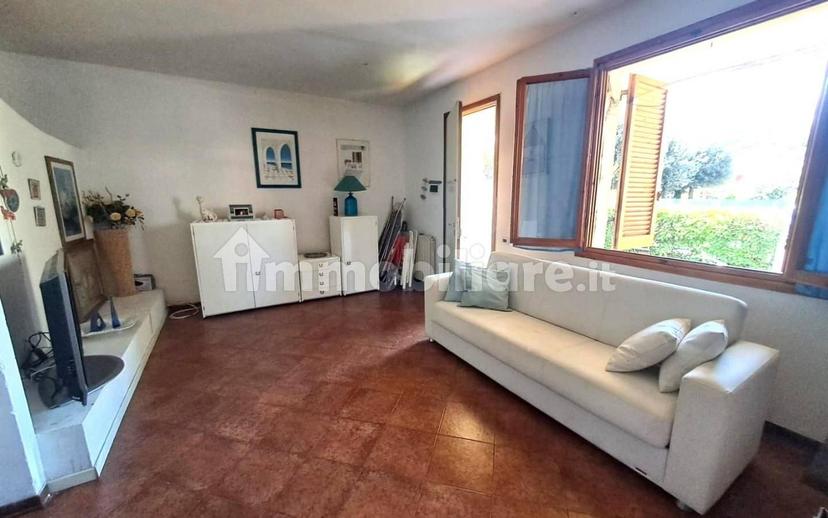 Trilocale via Firenze,  54100, Marina di Massa Centro, Massa — foto 5 di 20