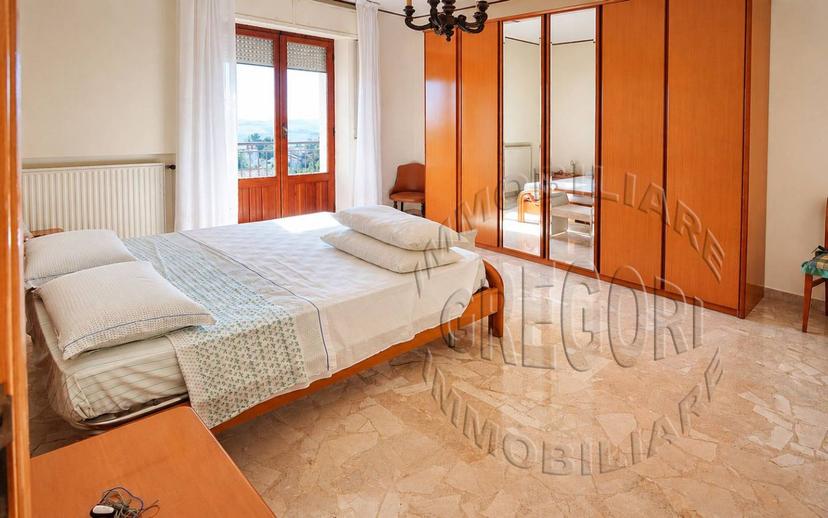 Villa unifamiliare via Gentile da Montefiore 96, Centro, Montefiore dell'Aso — foto 20 di 51