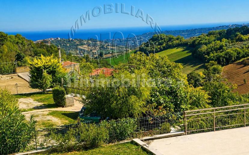 Villa unifamiliare via Gentile da Montefiore 96, Centro, Montefiore dell'Aso — foto 4 di 51