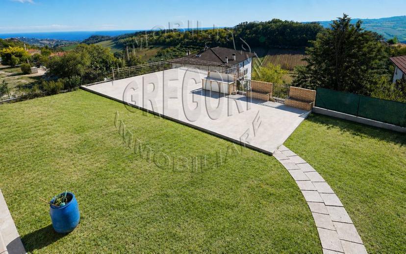 Villa unifamiliare via Gentile da Montefiore 96, Centro, Montefiore dell'Aso — foto 22 di 51