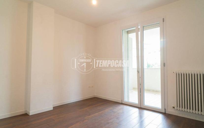 Trilocale ottimo stato, piano terra, Fano 2 - Flaminio, Fano — foto 7 di 33
