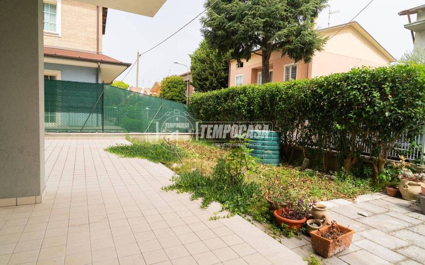 Trilocale ottimo stato, piano terra, Fano 2 - Flaminio, Fano — foto 2 di 33