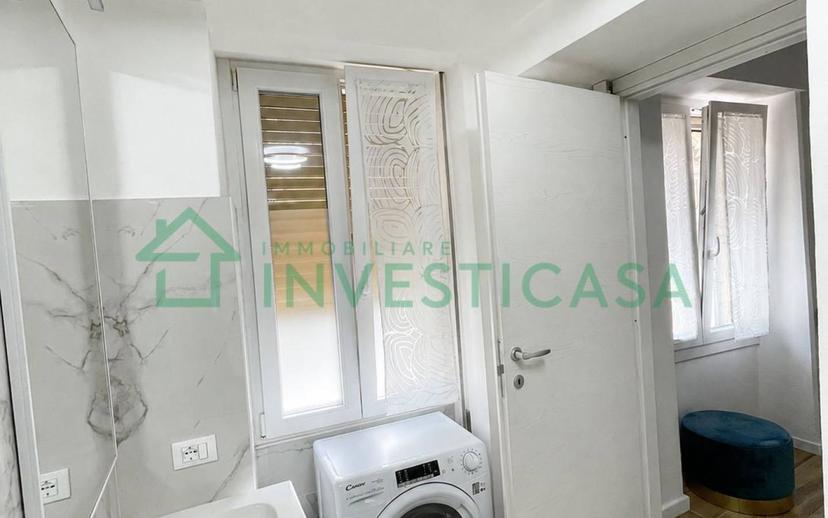 Bilocale via Porta Nuova 32, Centro Storico, Pavia — foto 2 di 11